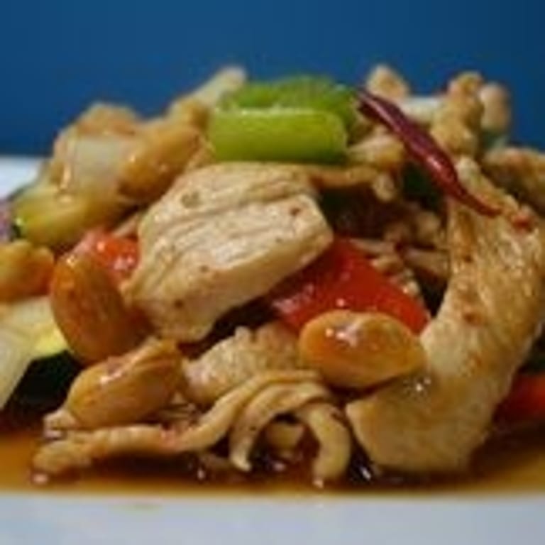 Delicious Yellow Curry: A Thai Favorite