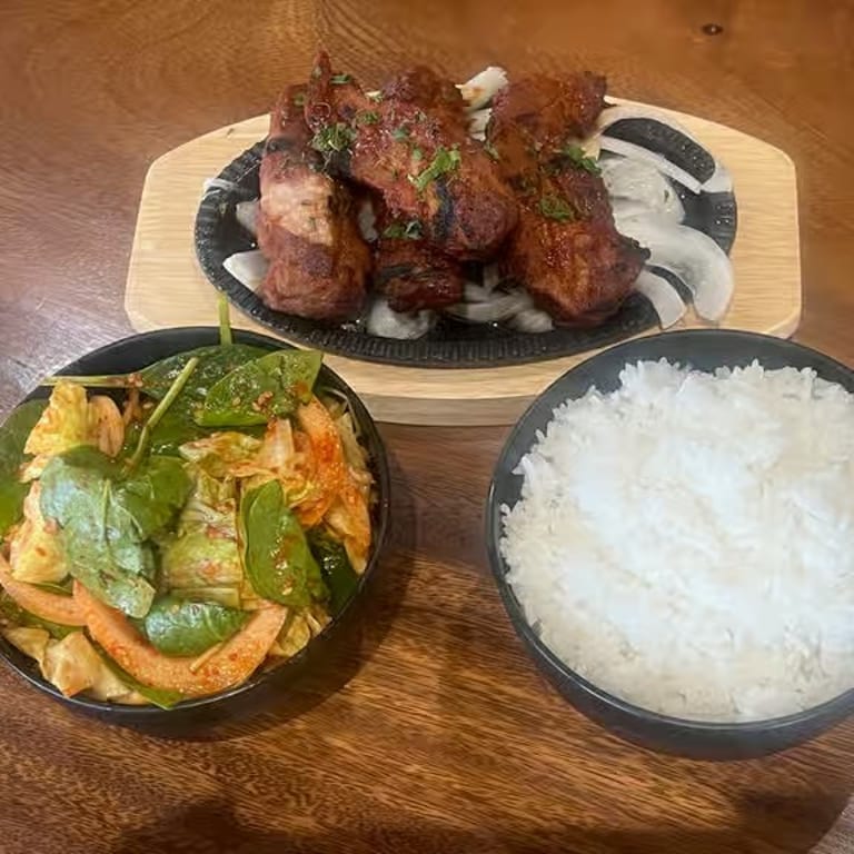 Delicious Korean Cuisine: Ramen, Fried Chicken, and More