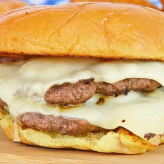 Double Cheeseburger Deluxe