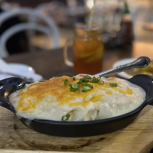 Lobster "Mac" 'N Cheese Chow Fun 龍蝦芝士河粉.