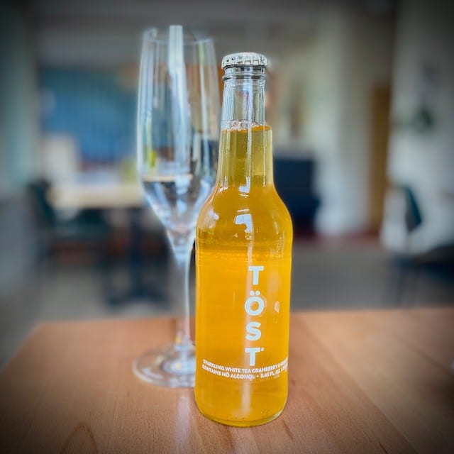Tost Sparkling Cranberry + Ginger.