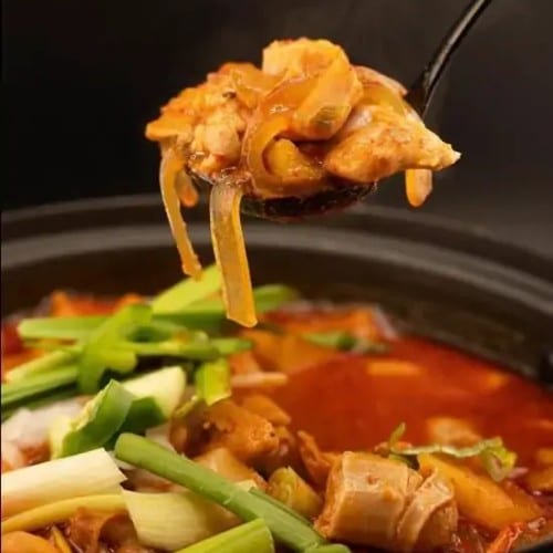 Gopdori 곱도리탕.