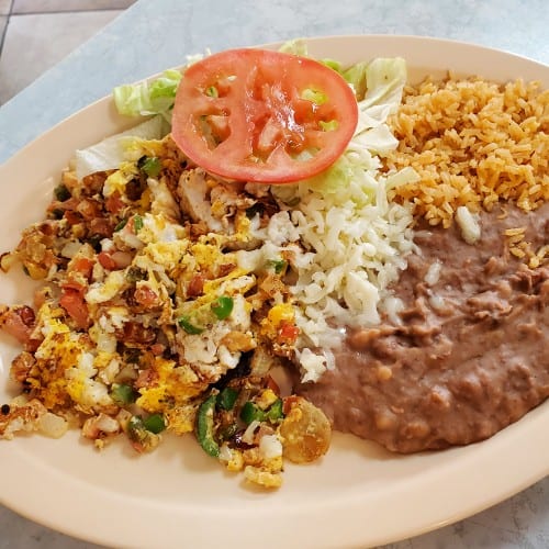 Huevos a La Mexicana.