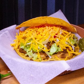 Tostada de  Carne Asada