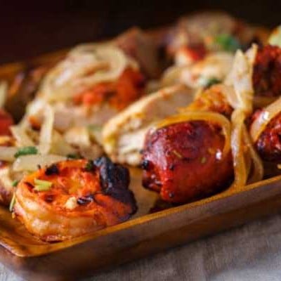TANDOORI MIX PLATTER.
