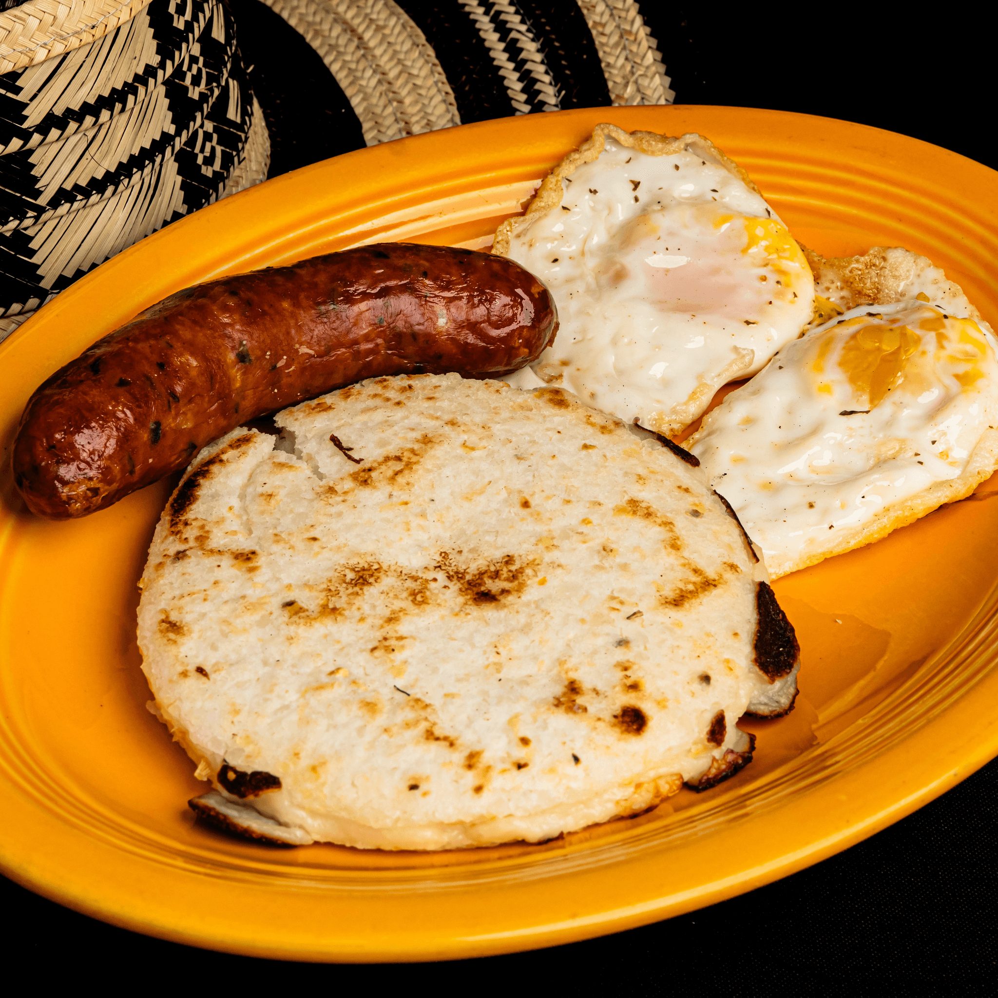 Arepa Con Huevos Y Chorizo.