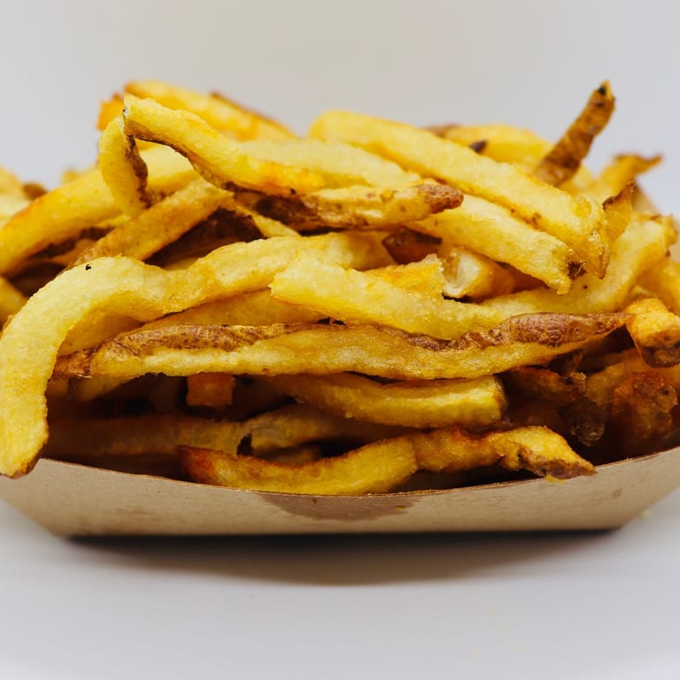 Delicious Fries: The Perfect Side for Any Meal