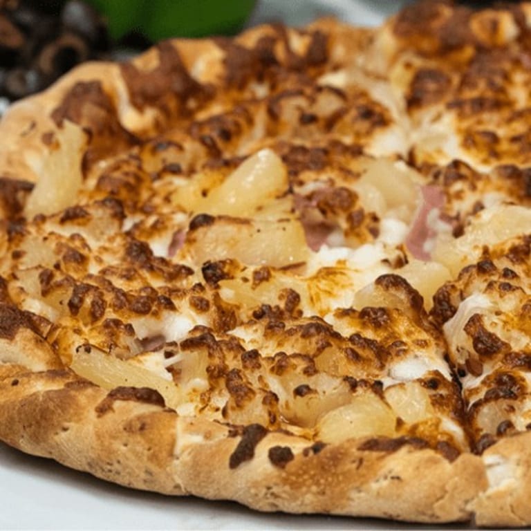 Spicy Buffalo Chicken Pizza Delight