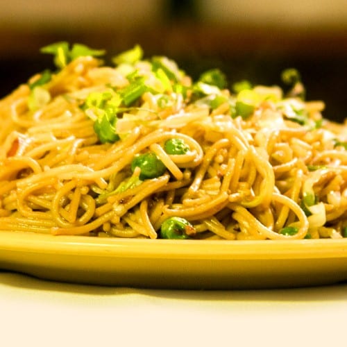 Bucket Egg Hakka Noodles.