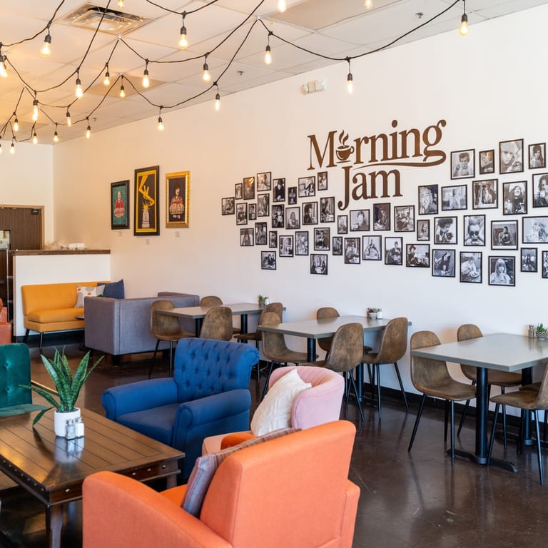 Come On In! The Vibes Are Just Right! 