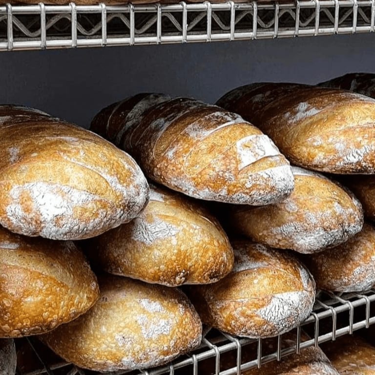 Easy Ordering & Late-Night Hours