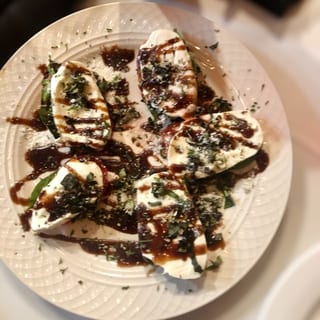 Tomato Caprese Salad