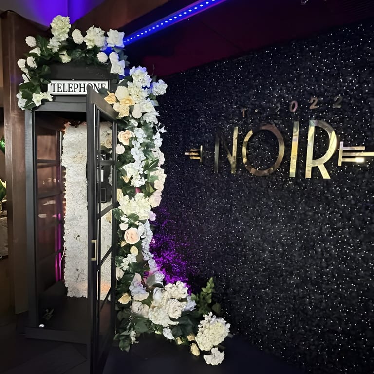 Welcome to Noir Kitchen & Cocktails