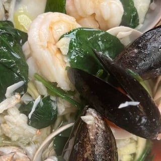 (Top)  Linguini di Angelina Dinner