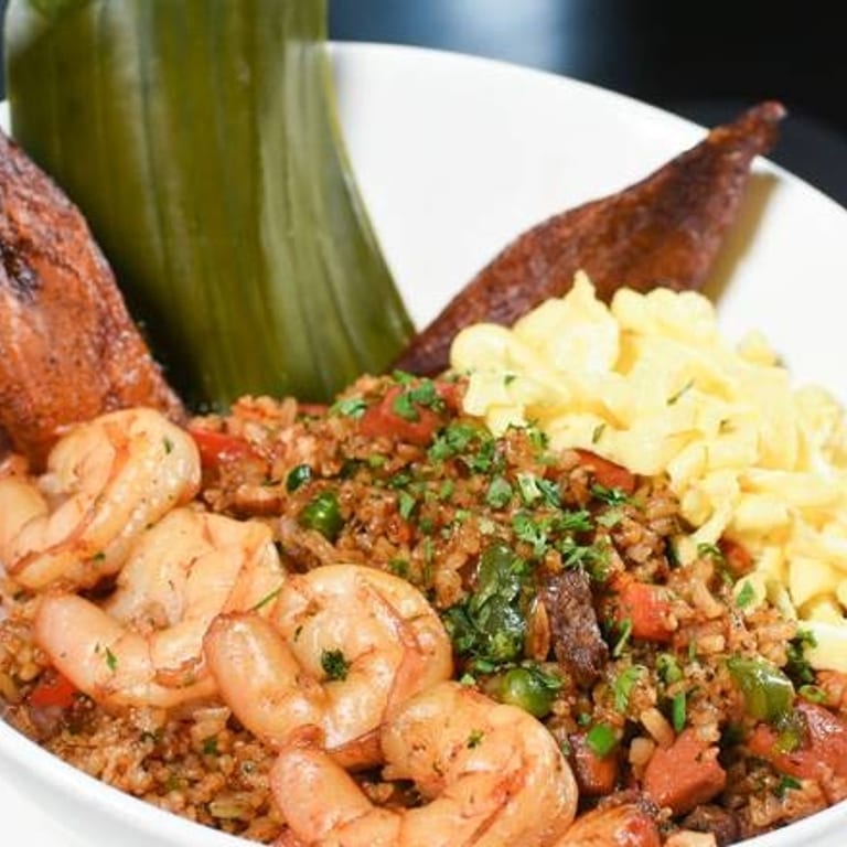 Fried Fish Delights: Ecuadorian and Latin-American Cuisine