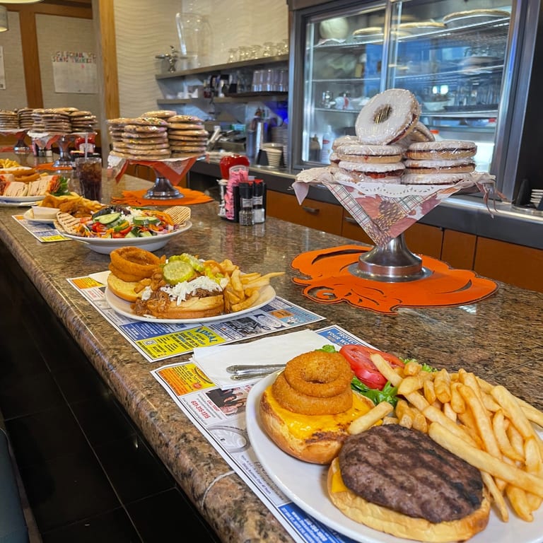 Why Choose Candlelight Diner?