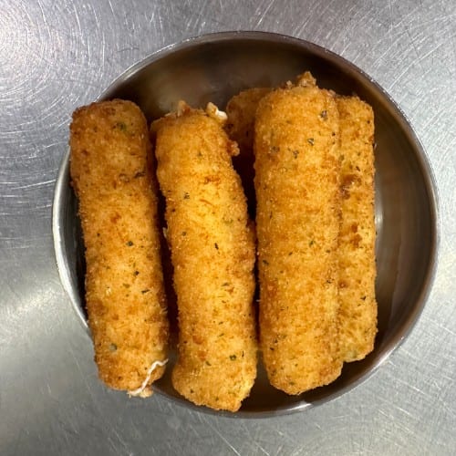 Mozzarella Sticks 모짜렐라 스틱.
