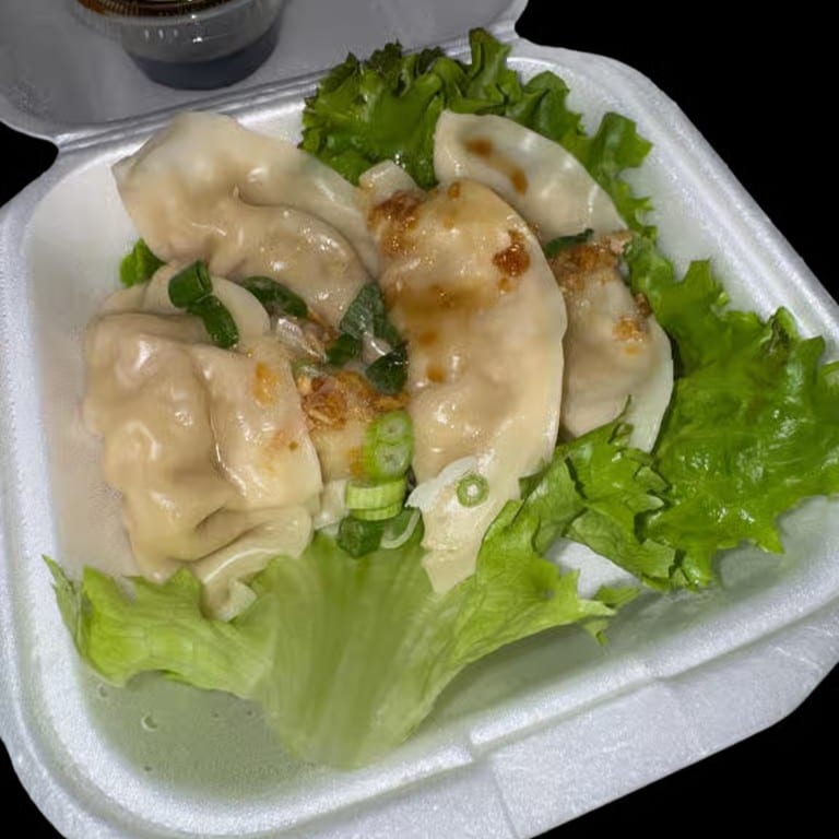 Chicken Pot Stickers / เกี๊ยวซ่าไก่.