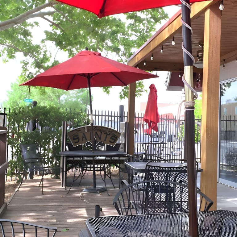 Welcome to Frank’s Famous Chicken & Waffles