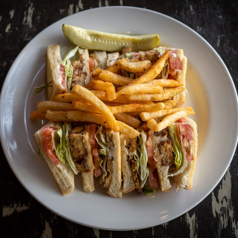 🥪Classic Vegan Club: A Plant-Based Twist