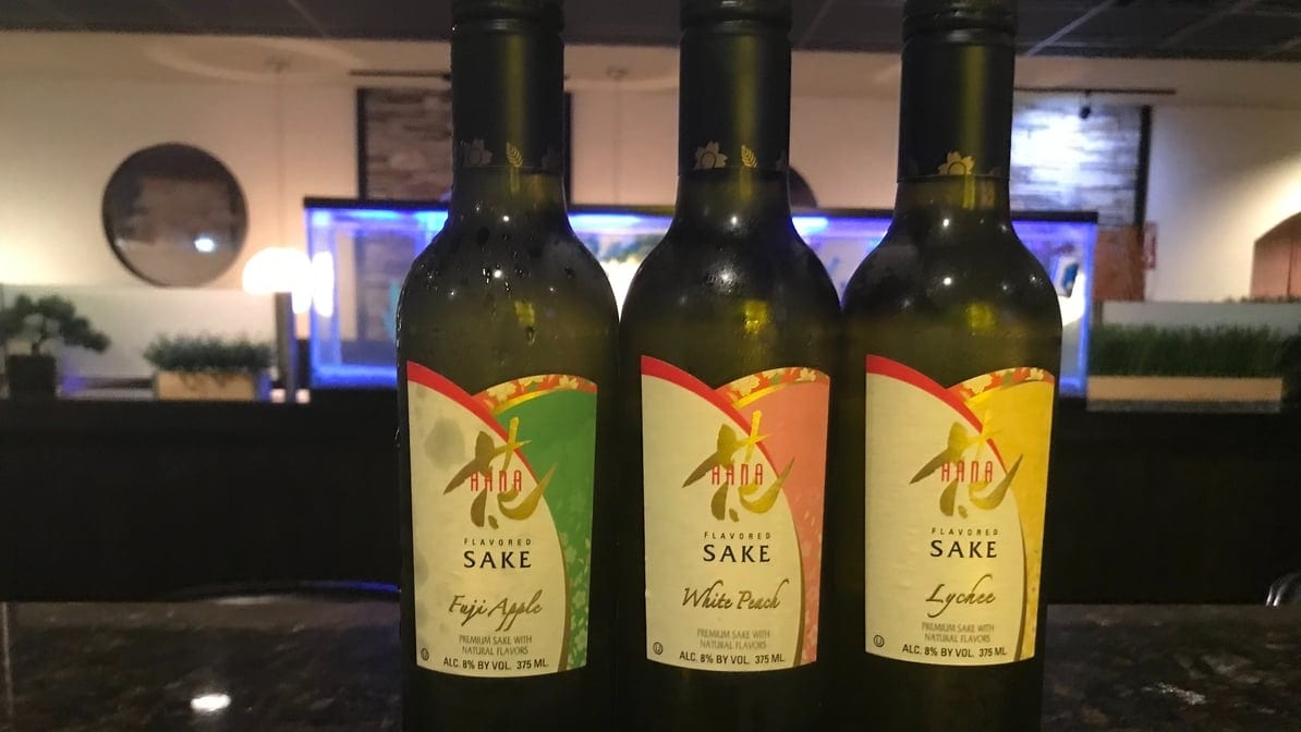 Hana White Peach Sake 375 Ml.