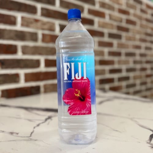 Fiji Water 1.5 lt.