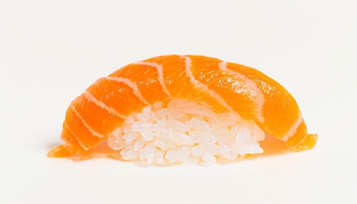 N1 Nigiri Salmon/2Pcs/ Raw Fish.