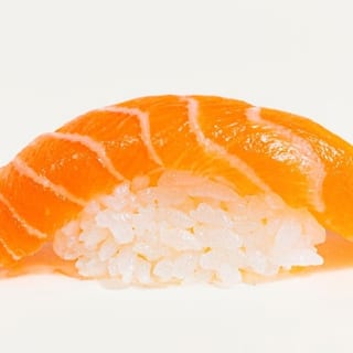 N1 Nigiri Salmon/2Pcs/ Raw Fish