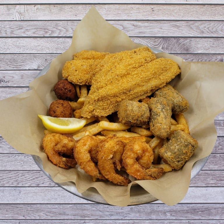 Explore Our Cajun Seafood & Comfort Food Menu