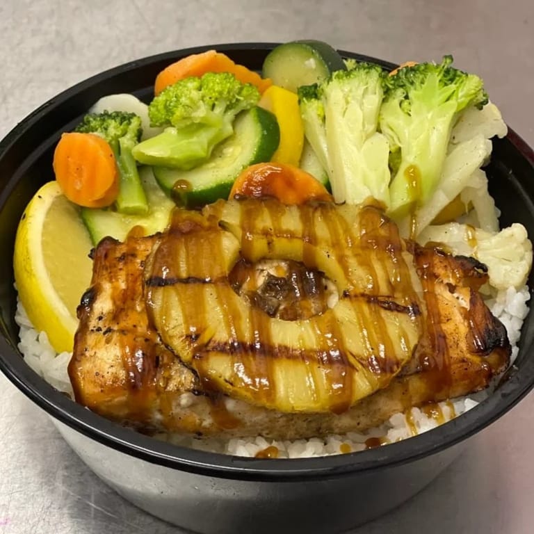 Plates That Built a Following