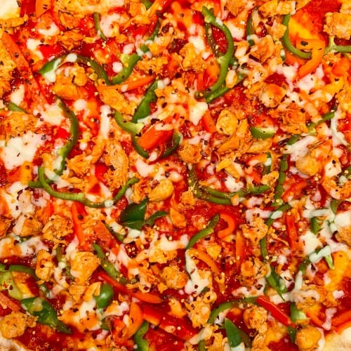 Spicy Chicken & Peppers Pizza ( Red Sauce ).