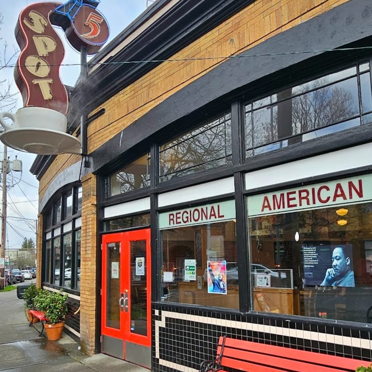 5 Spot – Your Go-To for Great American Food 