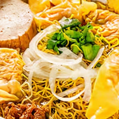 M14 Wonton Noodle Soup.