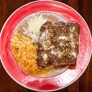Enchilada De Mole
