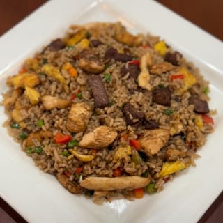 Mixed Fried Rice Chicken and Steak / Chaufa Mixta De Carne Y Pollo