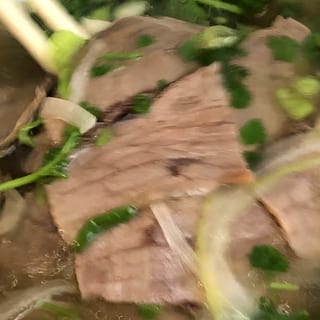 20. Thin Rare Beef Slices Noodle Soup (Pho Tai) (Copy)
