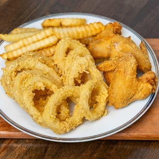 #15 Calamari & Wings