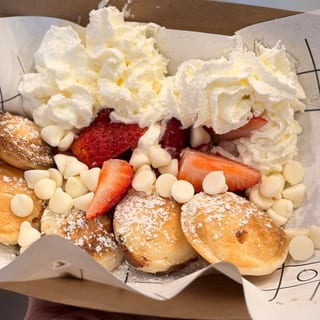 Strawberry Cream Mini pancakes - 5 pieces