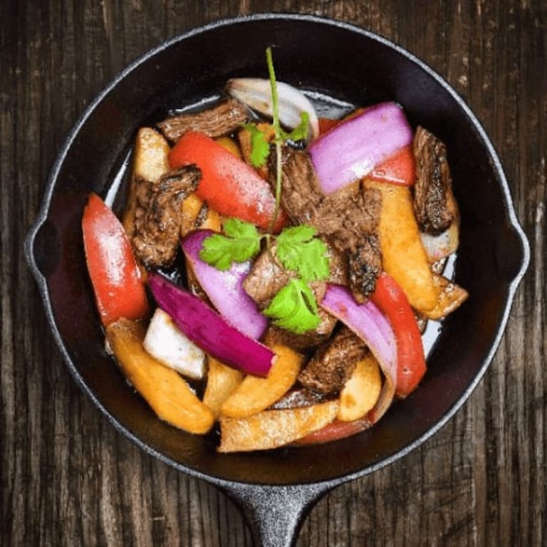 Refreshing Chicha Morada and Peruvian Delights