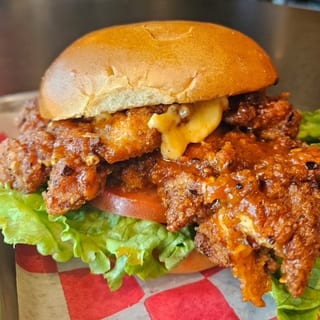 Chicken Sandwich (Original or Nashville Hot)