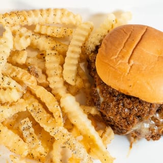 Mic's Chili Burger Basket