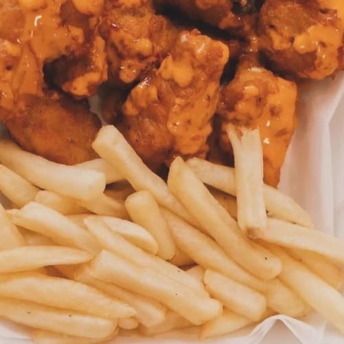 10 Wing And Fries Buffalo (Hot).