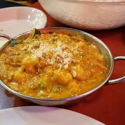 Navaratan vegi korma.