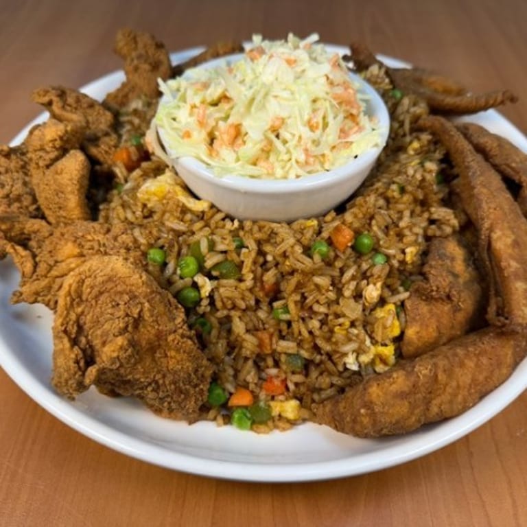 Delicious Cheeseburgers: A Fusion Restaurant Favorite