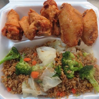 6 Wings - Veg Fried Rice