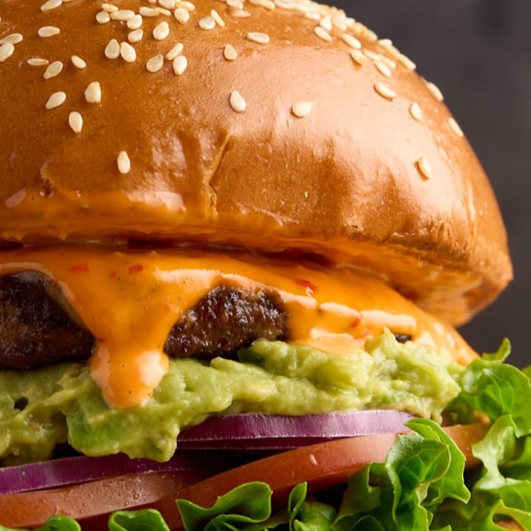 Chili Burger: A Spicy American Classic