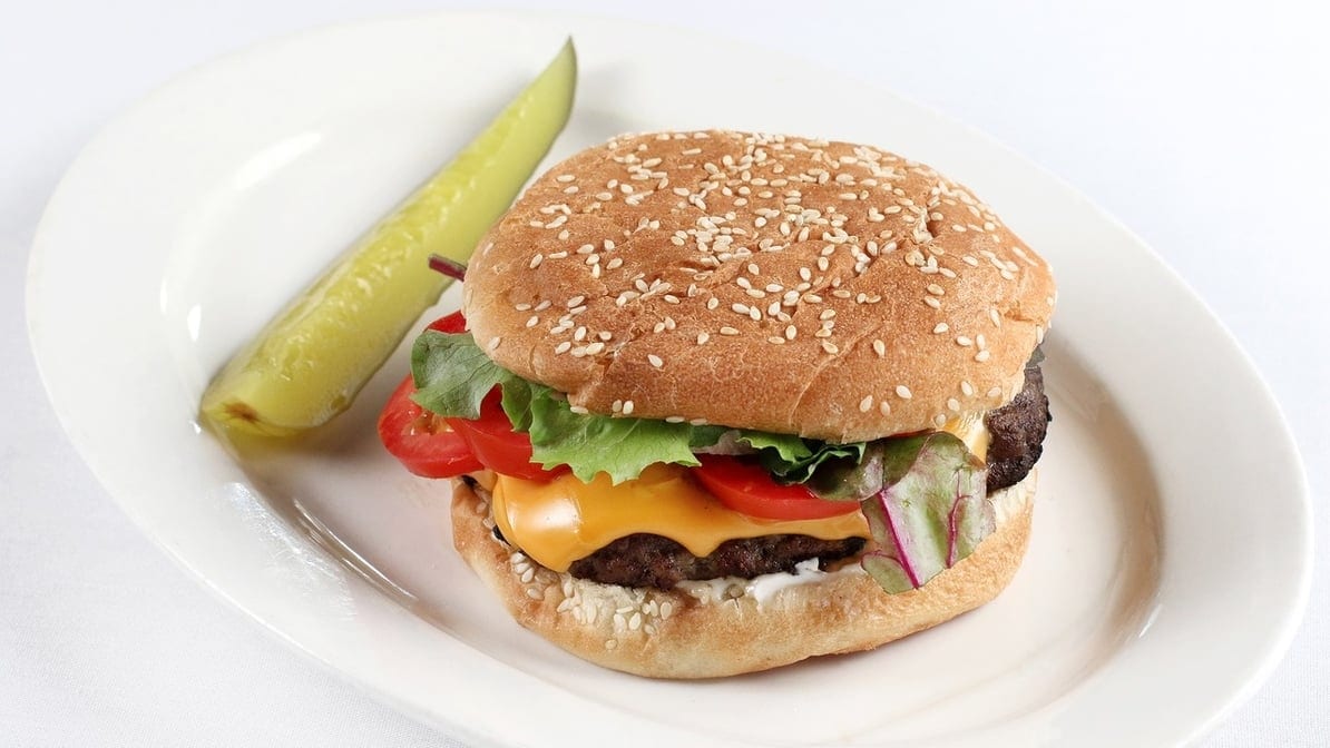 American Classic Cheeseburger.