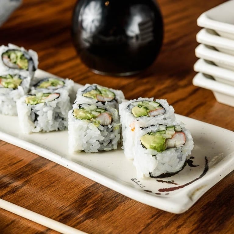 California Roll: A Sushi Delight