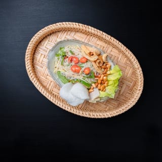 Tum Khao Bun (Noodle Salad)