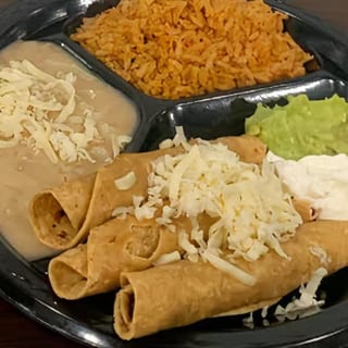 3 Taquito Plate